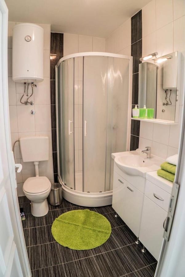 Apartments Malina Vir Ngoại thất bức ảnh