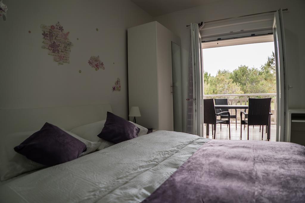 Apartments Malina Vir Ngoại thất bức ảnh